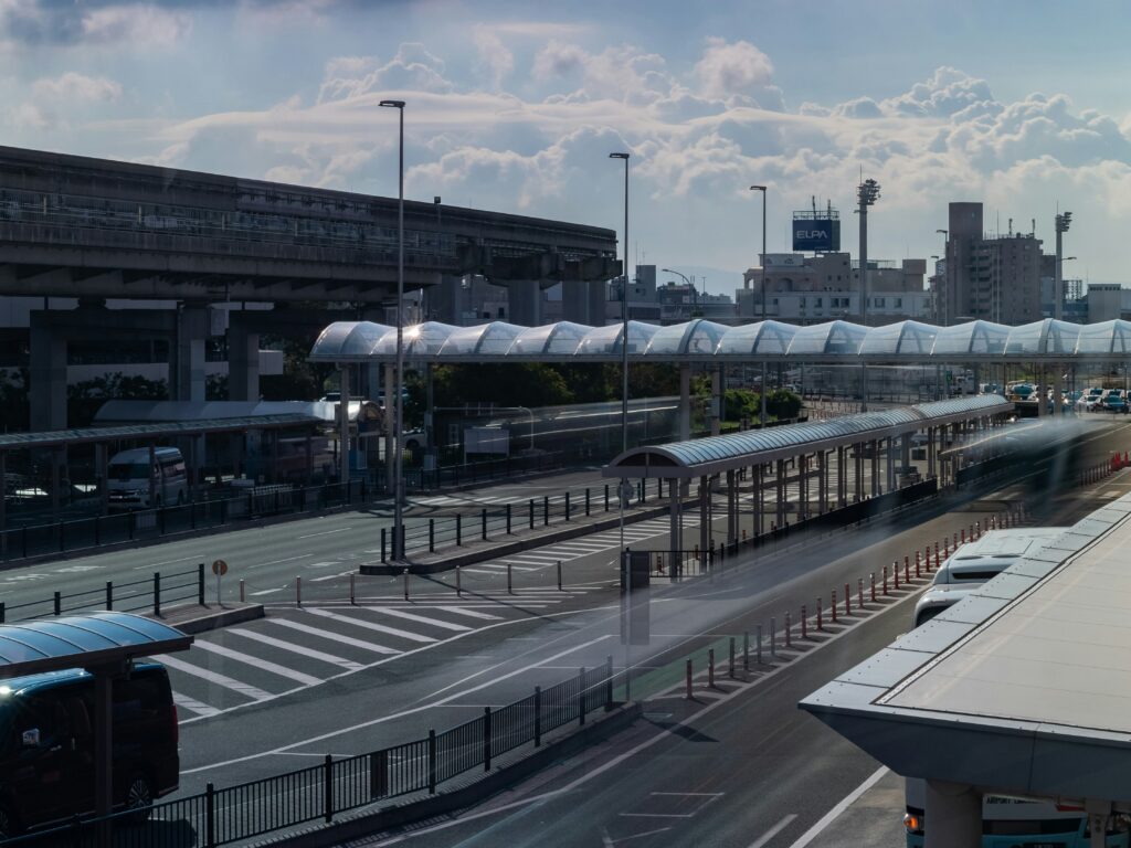 solo travel transportation safety on public transport